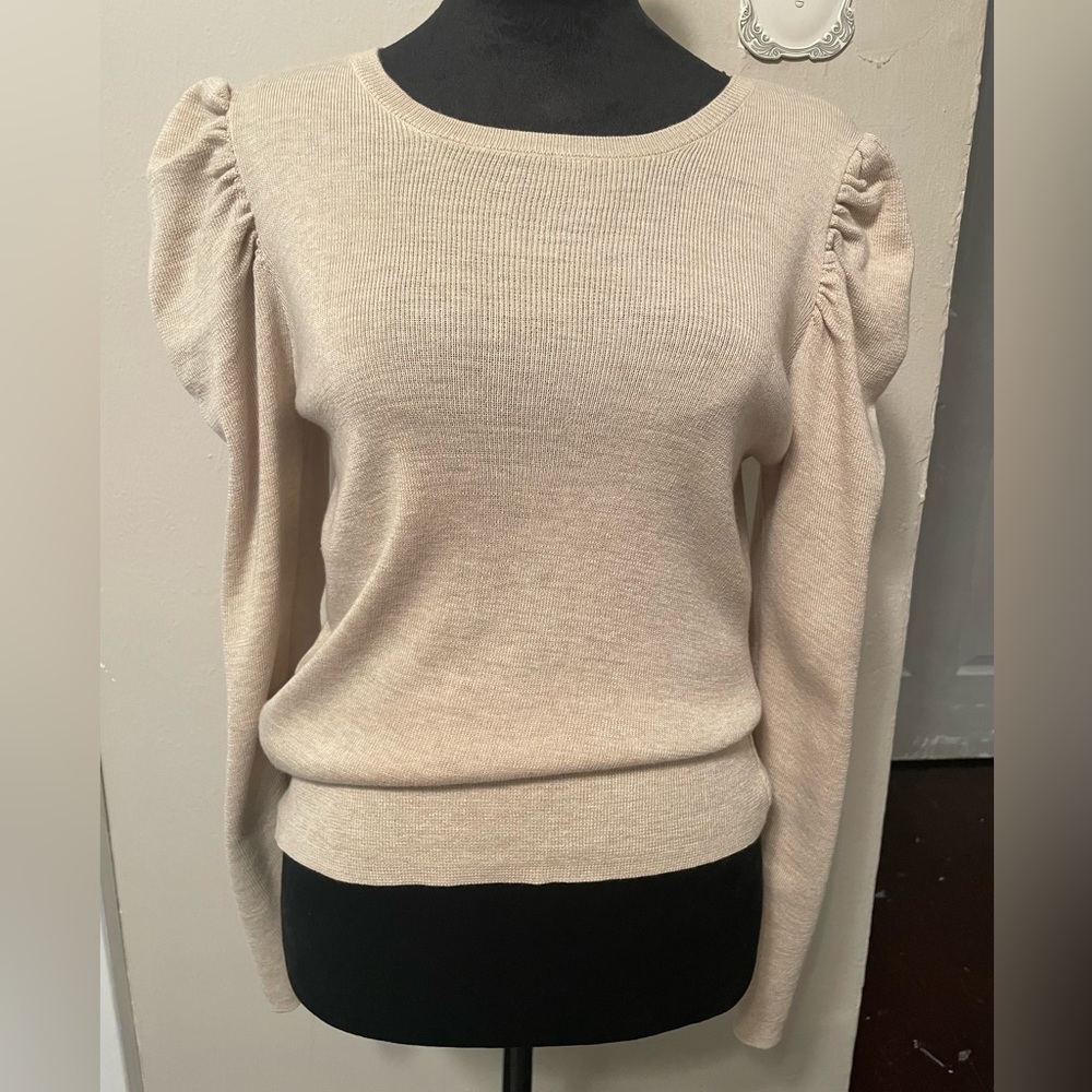 Cream puffed sweater